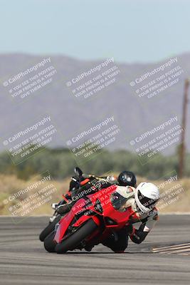 media/Oct-13-2025-Moto Forza (Mon) [[a66d839500]]/2-A Group/Session 3 (Turn 16)/